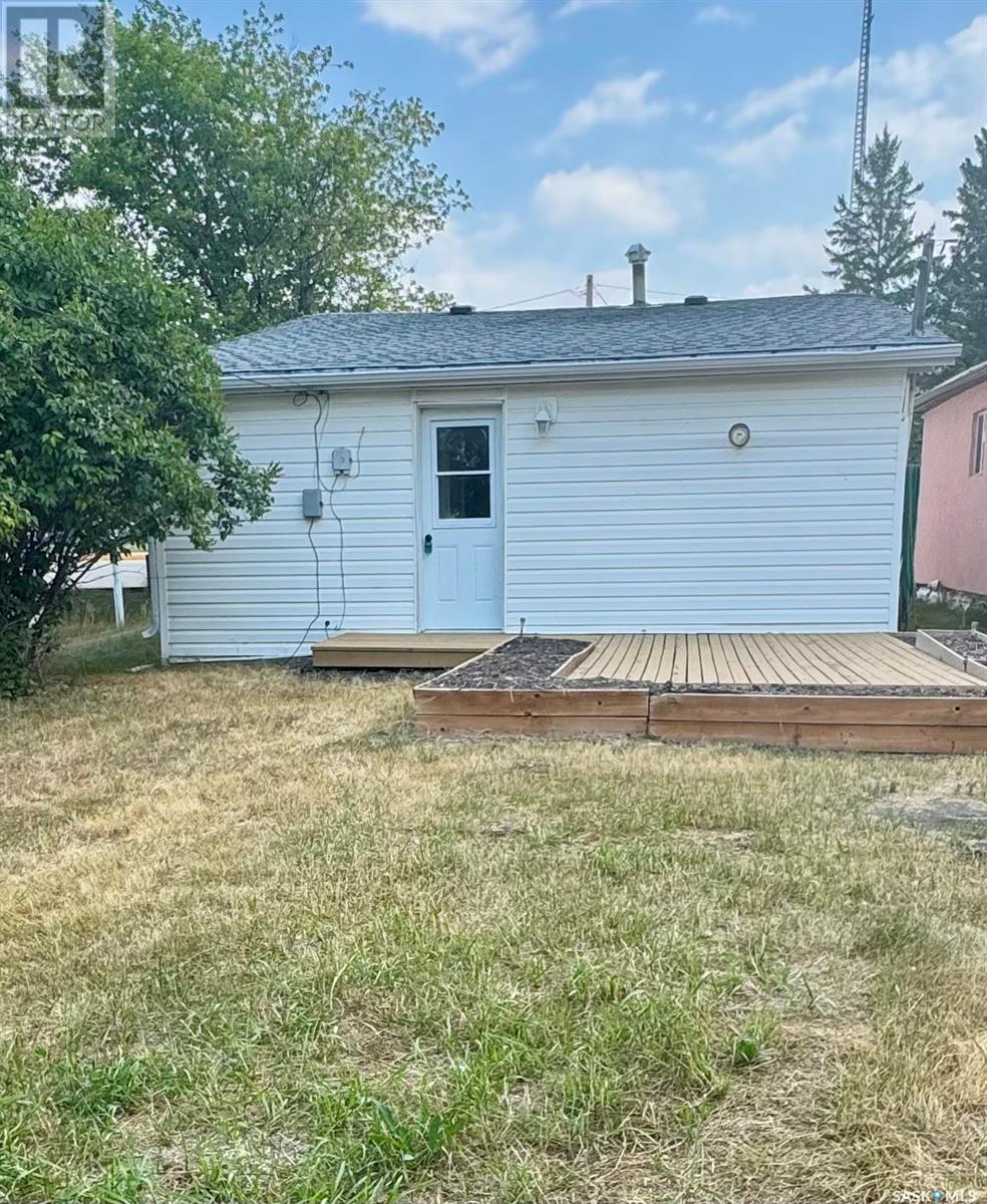 505 Churchill Street, Hudson Bay, Saskatchewan  S0E 0Y0 - Photo 7 - SK013990
