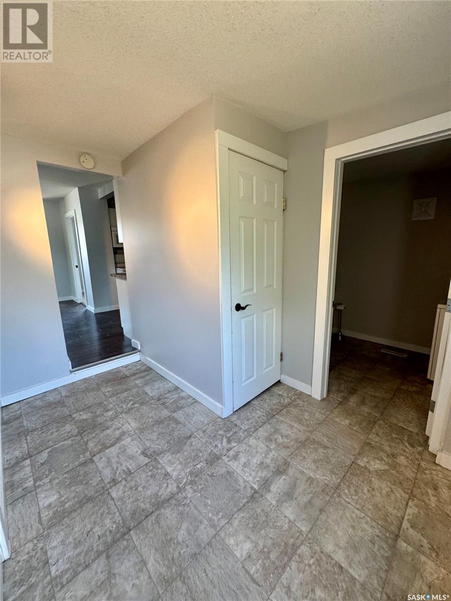 505 Churchill Street, Hudson Bay, Saskatchewan  S0E 0Y0 - Photo 9 - SK013990