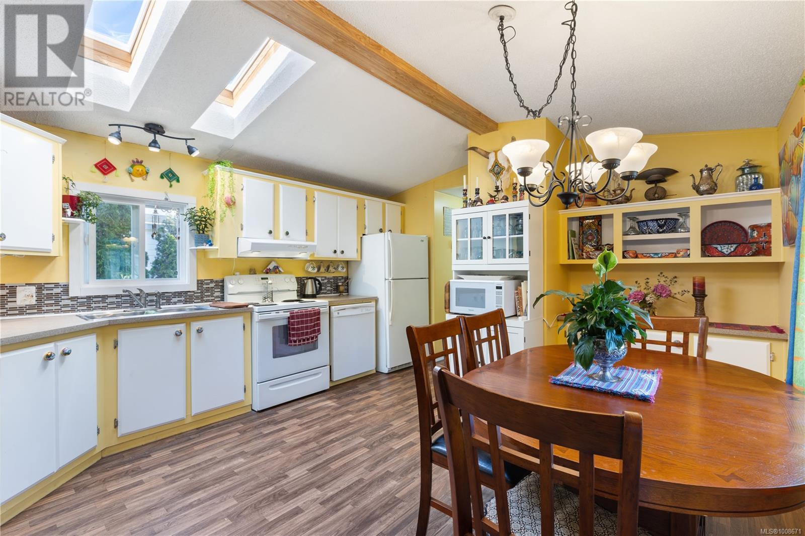 65 390 Cowichan Ave, Courtenay, British Columbia  V9N 7T4 - Photo 8 - 1008671