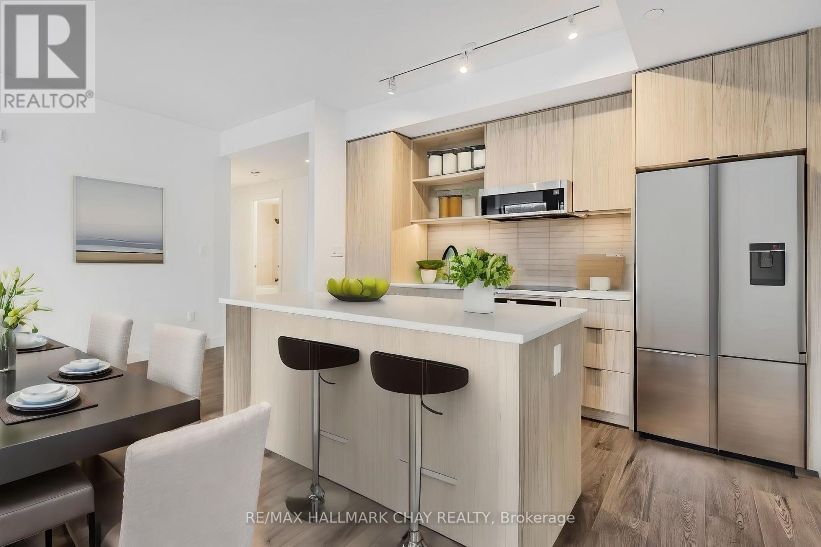 Property at 521 - 185 DUNLOP STREET E image 4