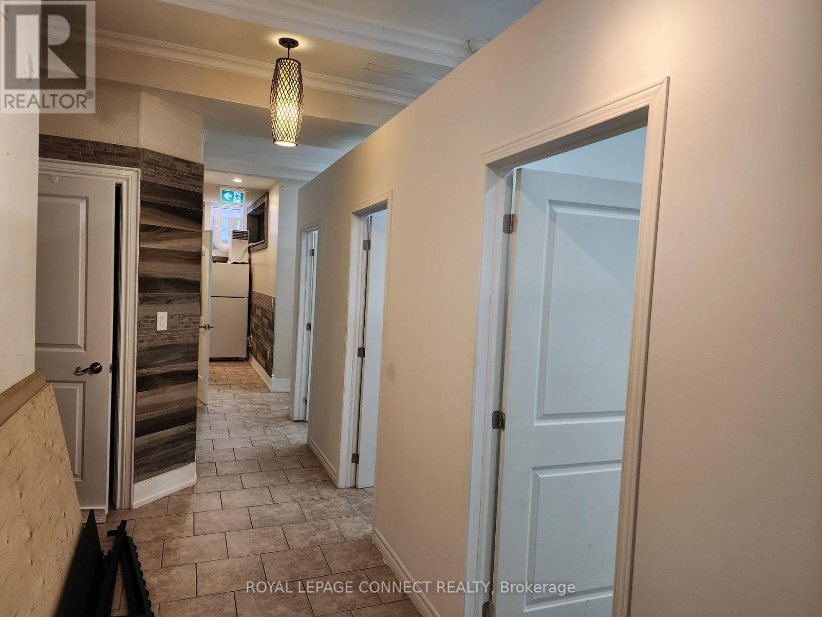 191-3 Millwick Drive, Toronto (Humber Summit), Ontario  M9L 2X2 - Photo 23 - W12297600