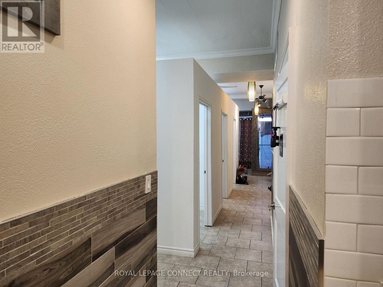 191-3 Millwick Drive, Toronto (Humber Summit), Ontario  M9L 2X2 - Photo 26 - W12297600