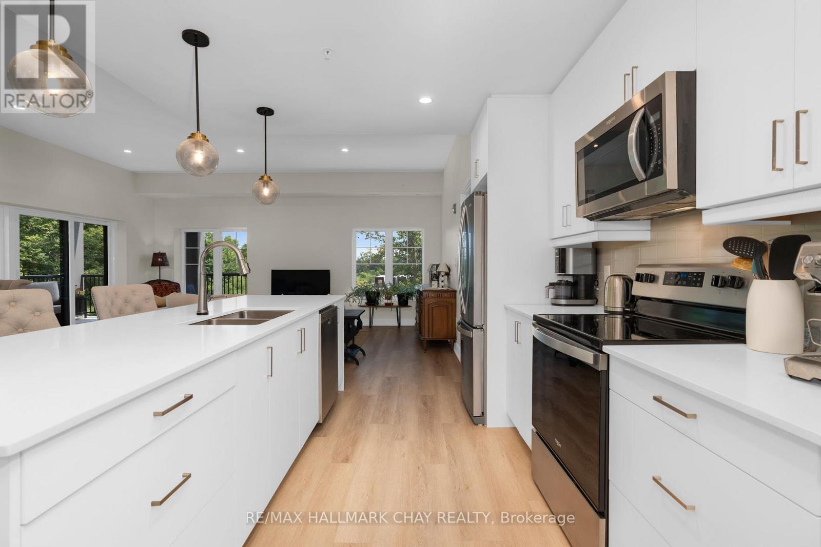 224 - 121 Mary Street, Clearview, Ontario  L0M 1G0 - Photo 6 - S12313673