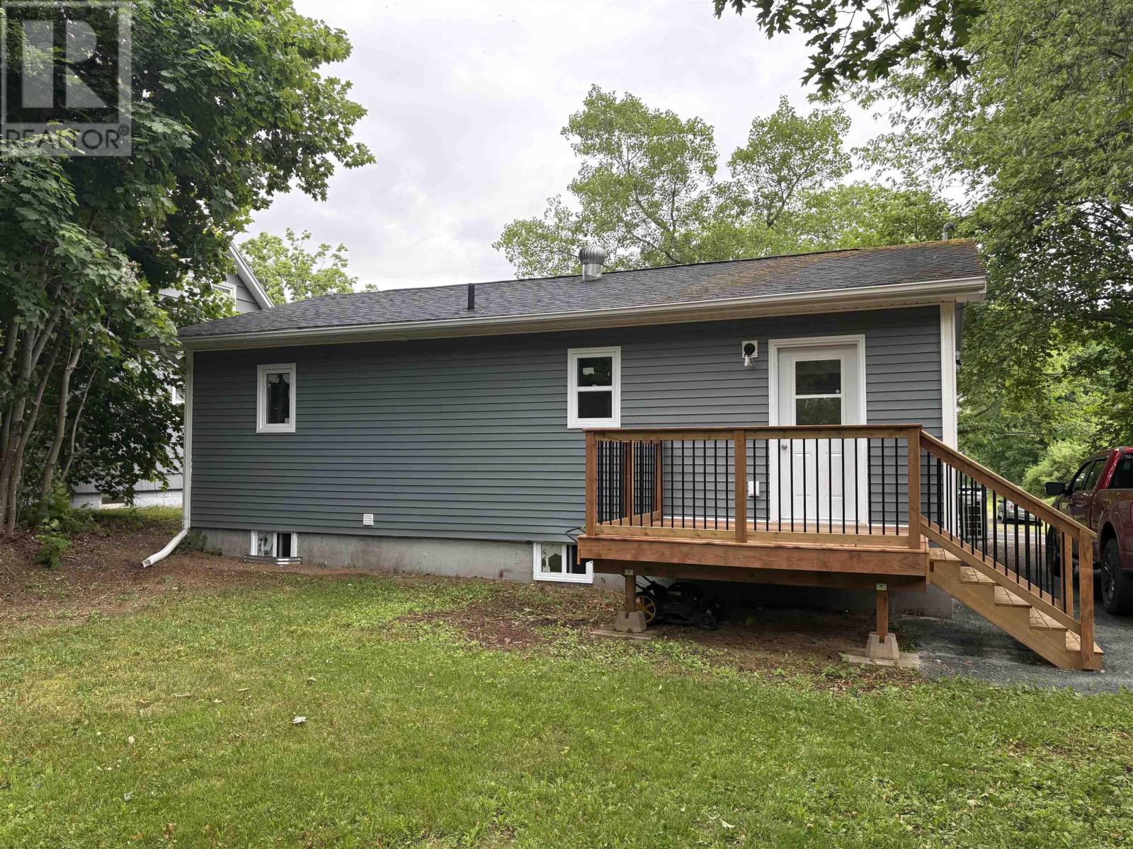 214 Oakdene Avenue, North Kentville, Nova Scotia  B4N 2C1 - Photo 3 - 202516065