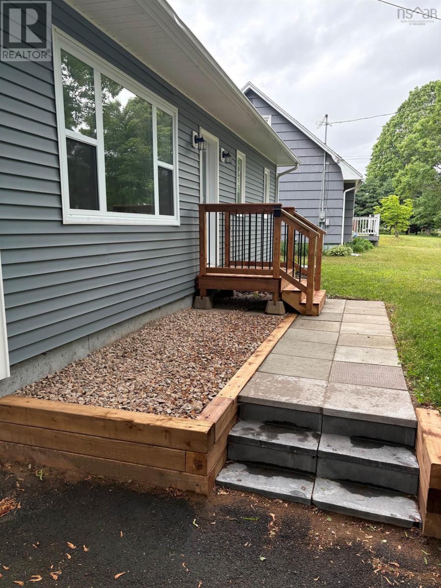 214 Oakdene Avenue, North Kentville, Nova Scotia  B4N 2C1 - Photo 4 - 202516065
