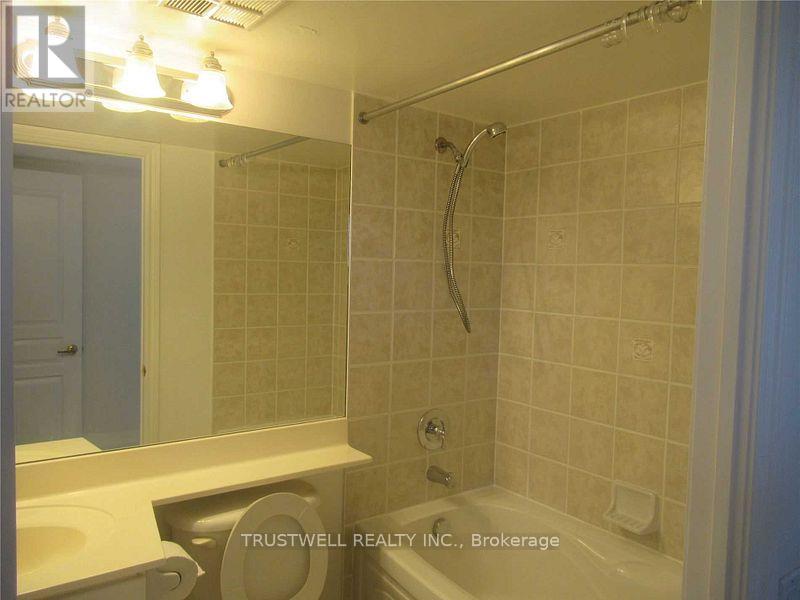 1618 - 15 Northtown Way, Toronto, Ontario  M2N 7A2 - Photo 6 - C12313766