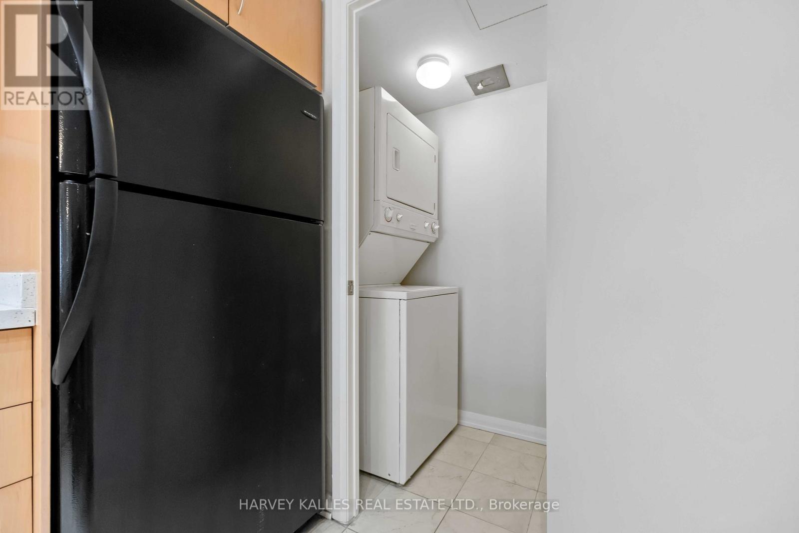 416 - 18 Beverley Street, Toronto, Ontario  M5T 3L2 - Photo 21 - C12313776