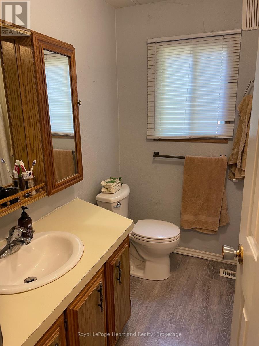 16 Cree Lane, Ashfield-Colborne-Wawanosh, Ontario  N7A 3Y2 - Photo 11 - X12313881