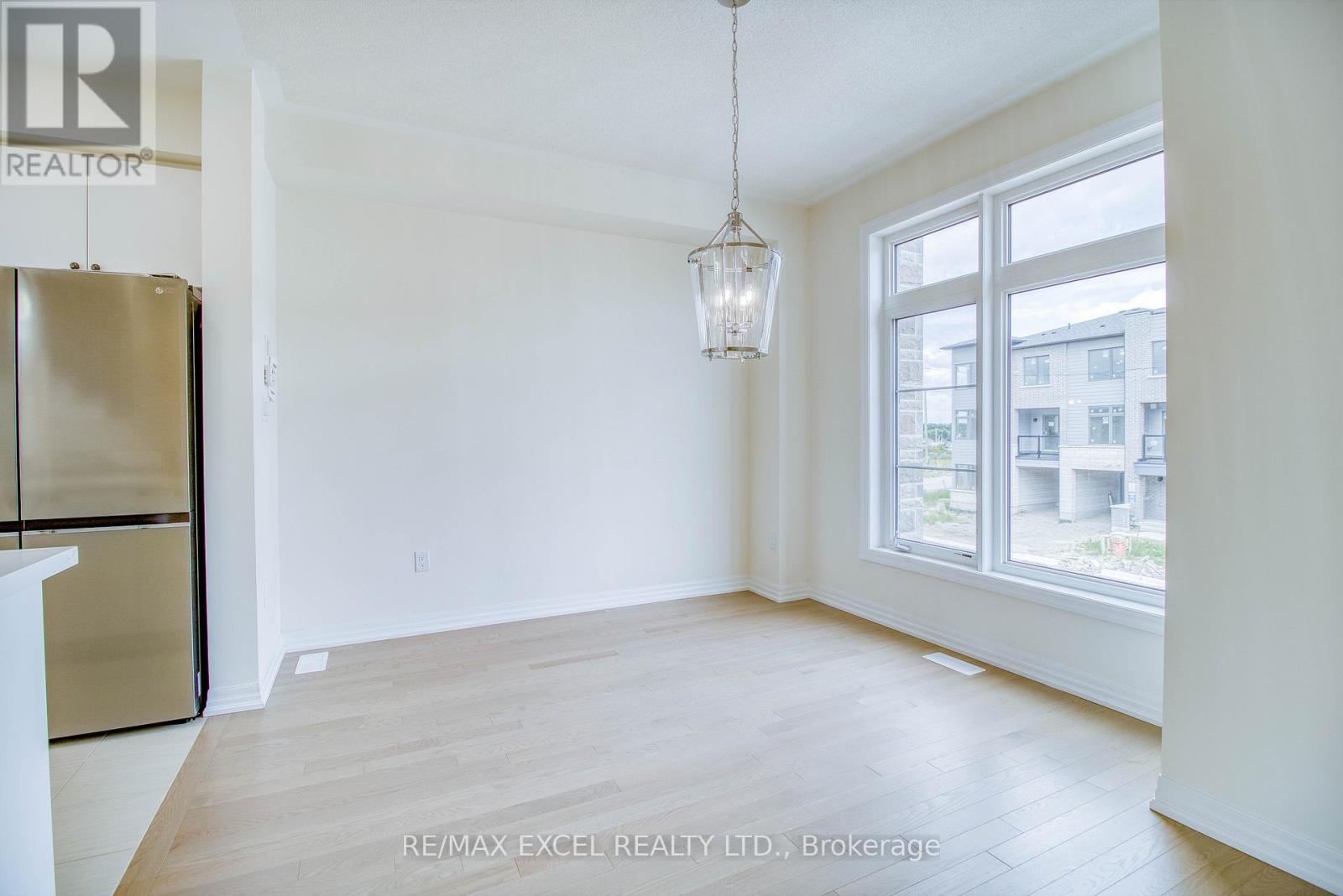 124 Solstice Circle, Newmarket, Ontario  L3X 0L7 - Photo 13 - N12313790