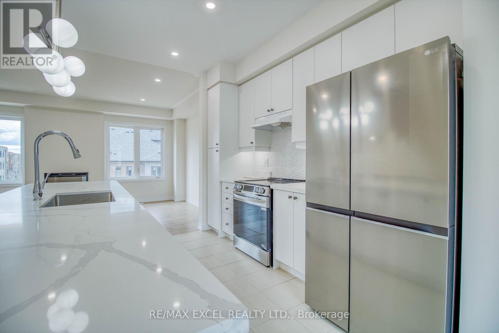 124 Solstice Circle, Newmarket, Ontario  L3X 0L7 - Photo 19 - N12313790