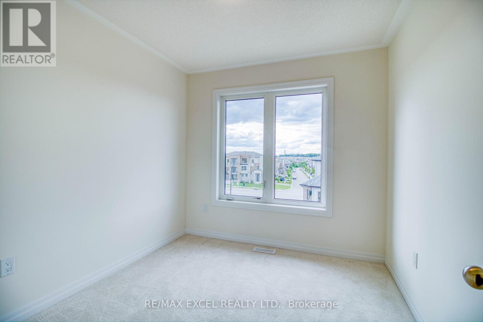 124 Solstice Circle, Newmarket, Ontario  L3X 0L7 - Photo 30 - N12313790