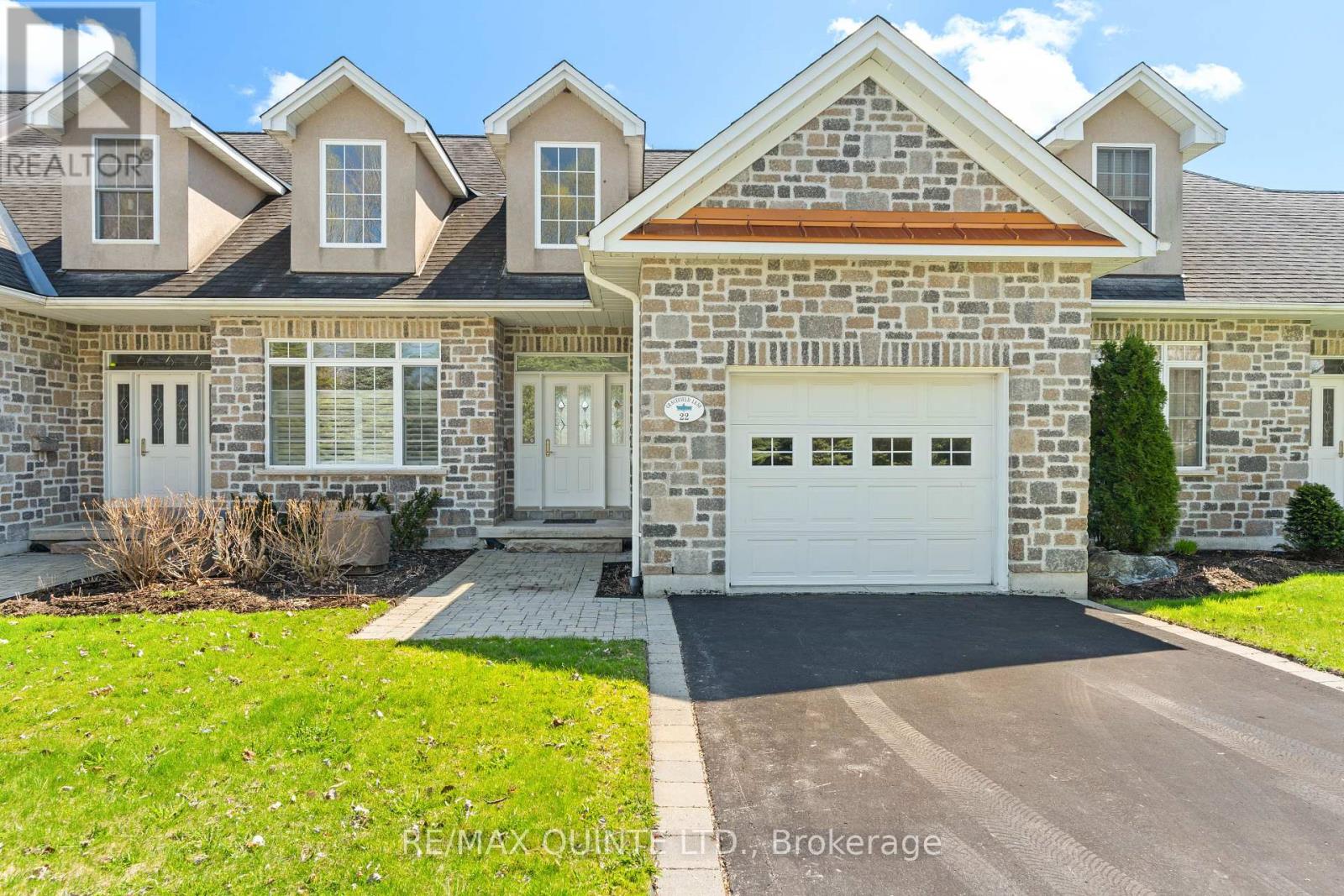 Property at 22 GRACEFIELD LANE image 5