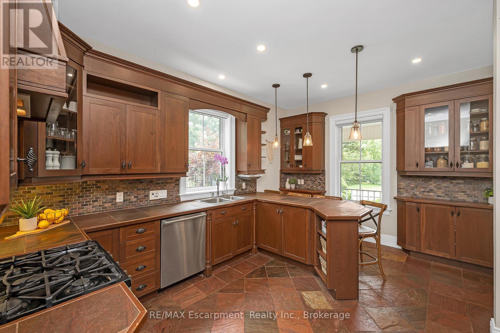 780 Old 8 Highway, Hamilton, Ontario  L0R 1X0 - Photo 12 - X12313866