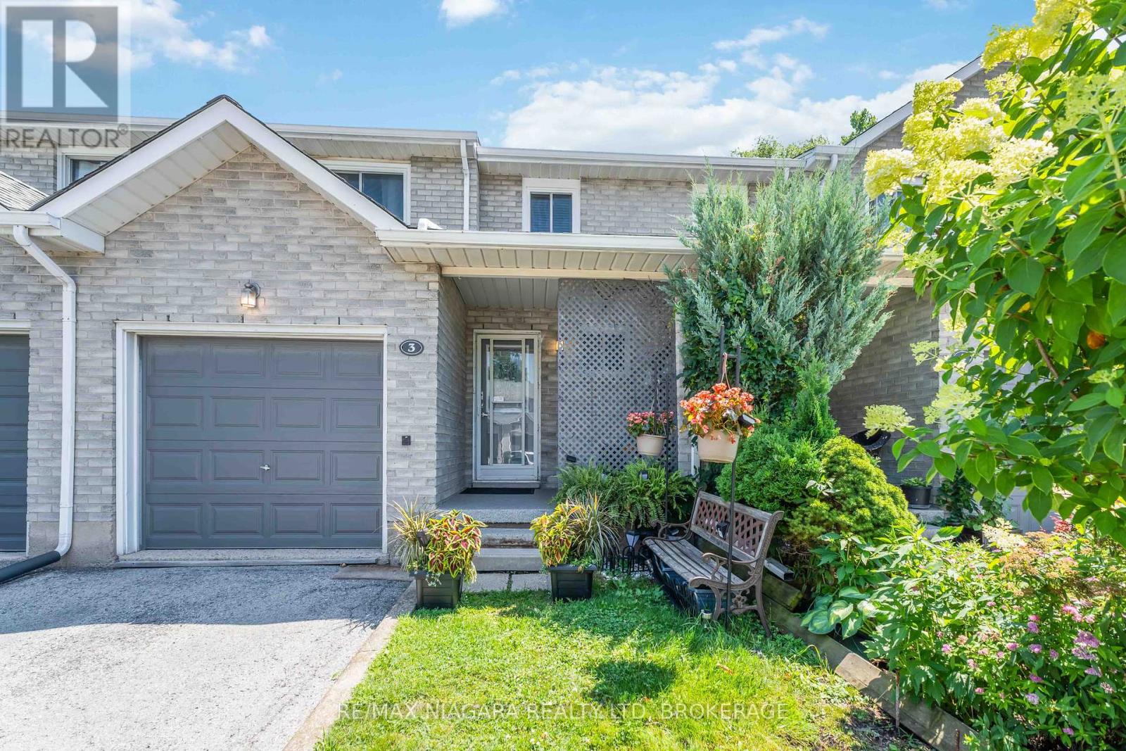 Property at 3 - 125 WOODLAWN ROAD image 3