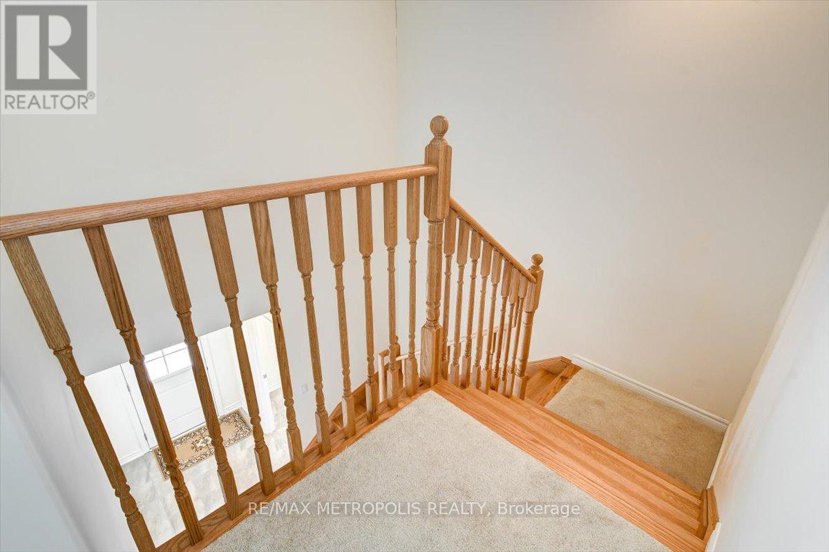 78 Hillcroft Way, Kawartha Lakes, Ontario  K0M 1A0 - Photo 19 - X12313800