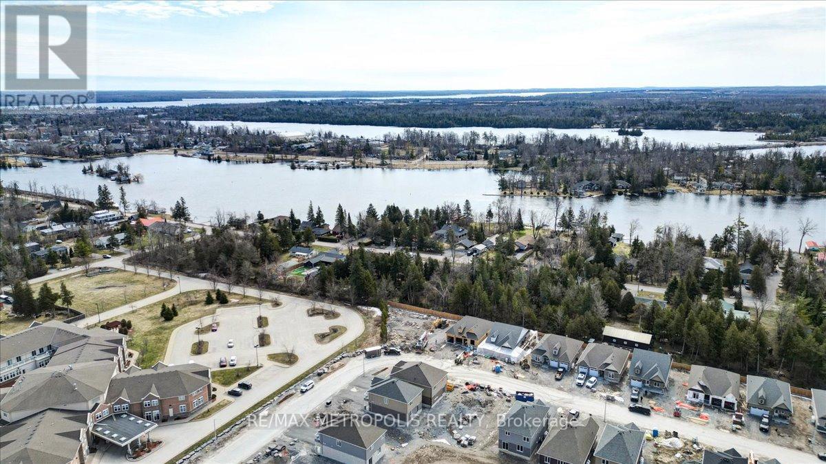 78 Hillcroft Way, Kawartha Lakes, Ontario  K0M 1A0 - Photo 38 - X12313800