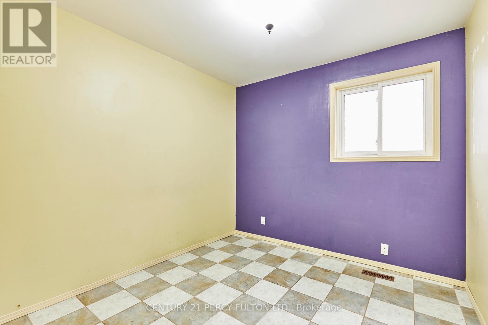931 Liverpool Road, Pickering, Ontario  L1W 1S7 - Photo 17 - E12313836
