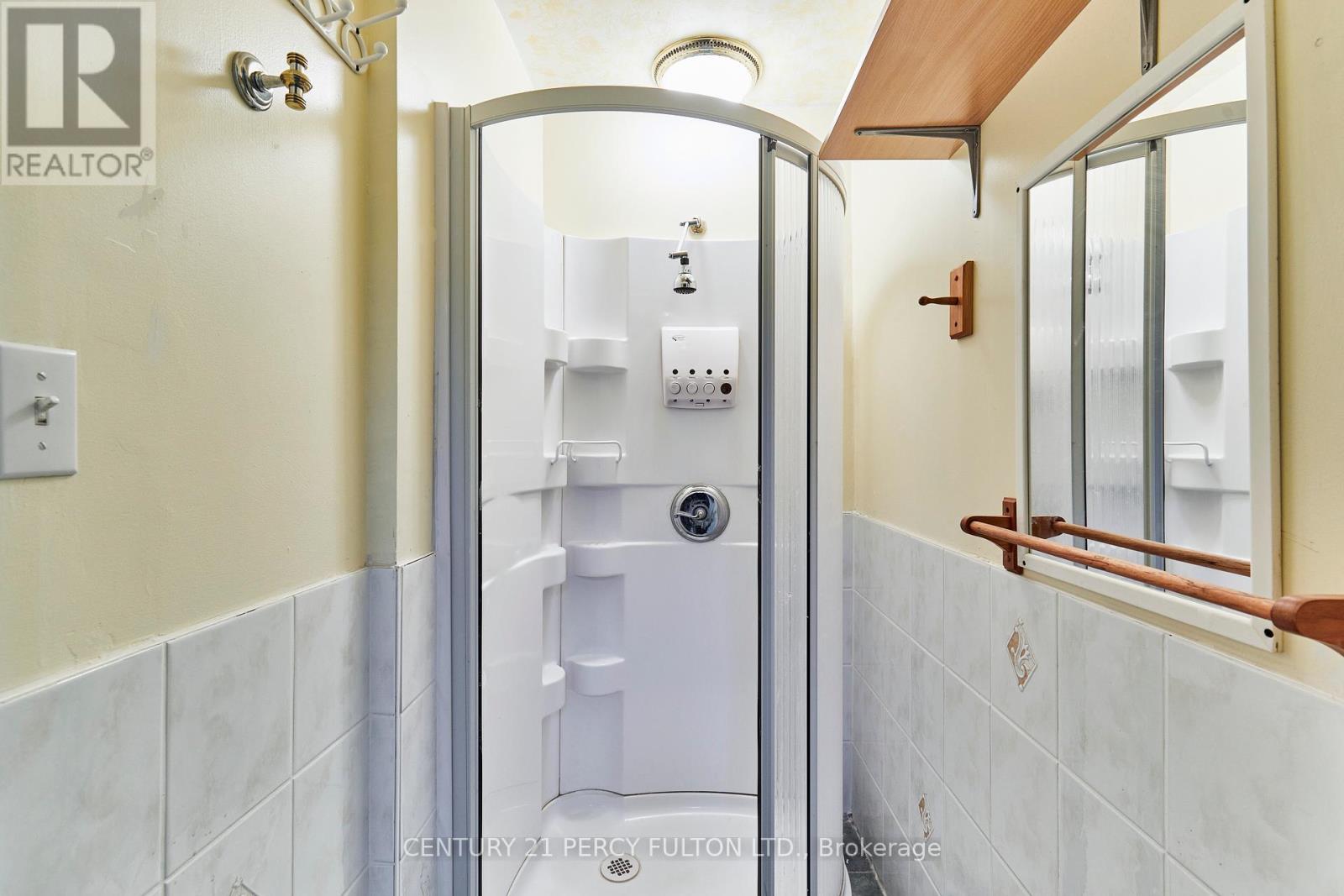 931 Liverpool Road, Pickering, Ontario  L1W 1S7 - Photo 24 - E12313836