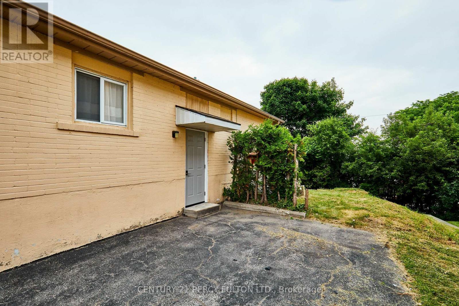 931 Liverpool Road, Pickering, Ontario  L1W 1S7 - Photo 44 - E12313836