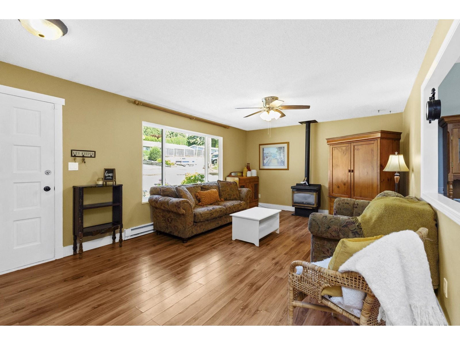 Property at 32160 GROUSE AVENUE image 2