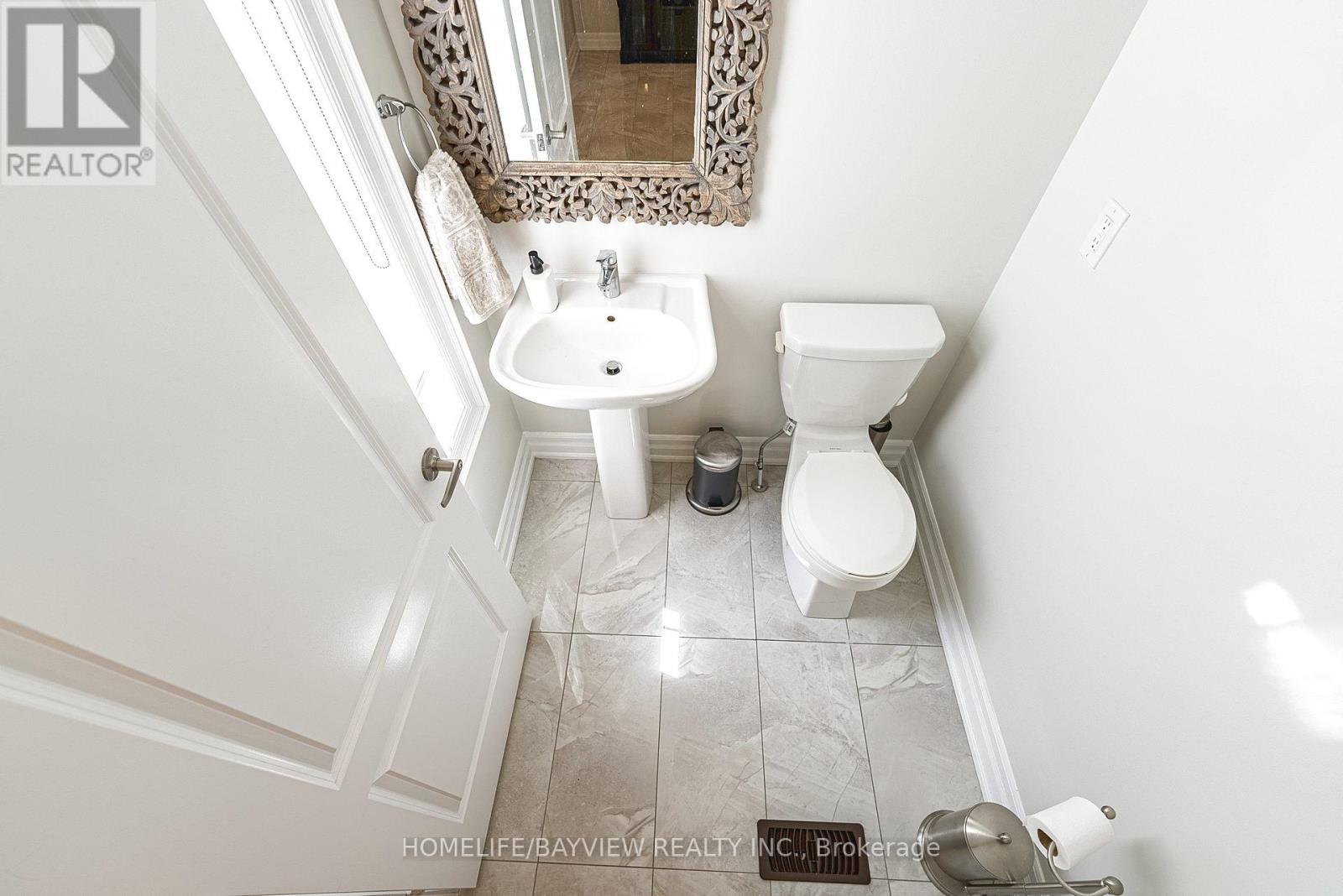 Property at 28 HAMSTER CRESCENT image 3