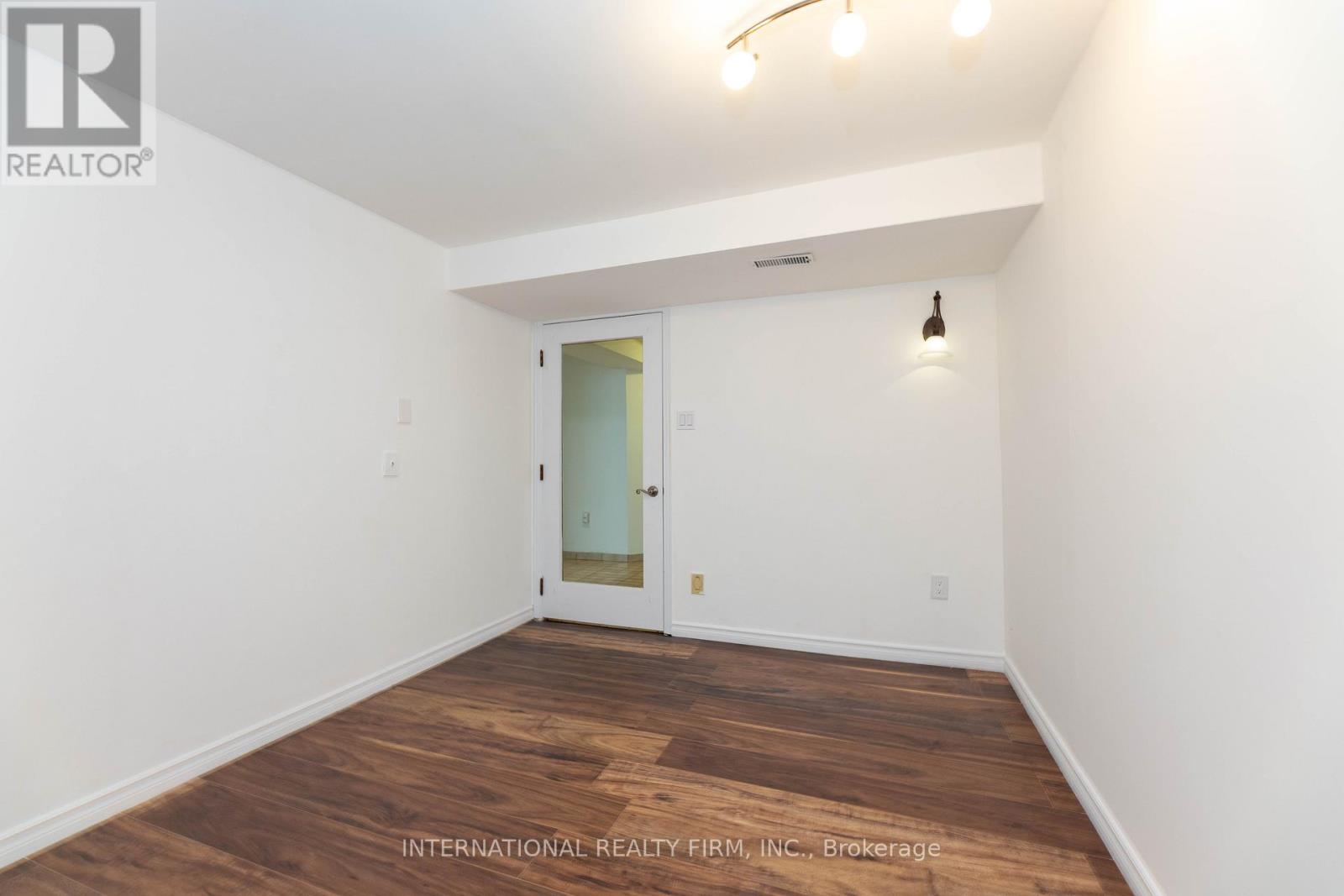 17 Southview Drive, Vaughan, Ontario  L4K 2K8 - Photo 33 - N12313895