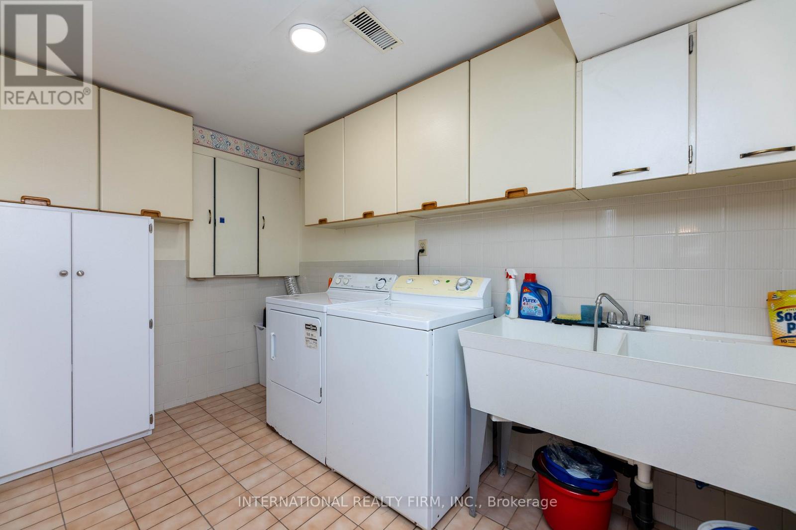 17 Southview Drive, Vaughan, Ontario  L4K 2K8 - Photo 44 - N12313895