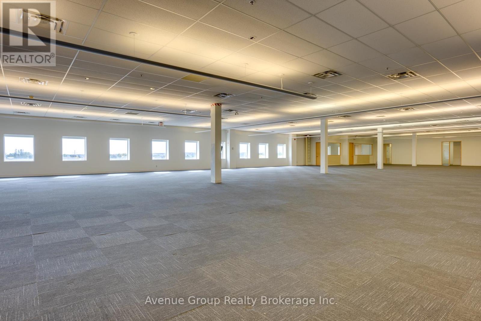 203 - 320 Bayfield Street, Barrie (Bayfield), Ontario  L4M 3C1 - Photo 5 - S12313815