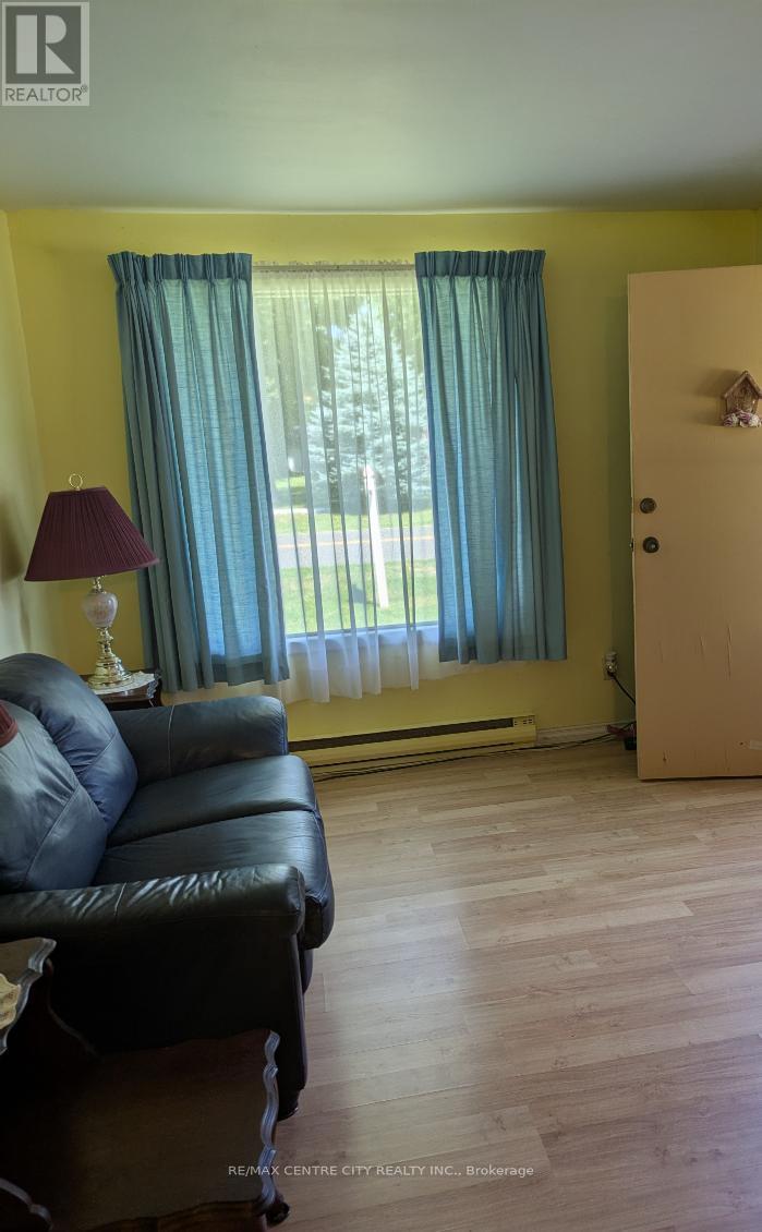 8611 -8615 Furnival Road, West Elgin, Ontario  N0L 2C0 - Photo 23 - X12291201