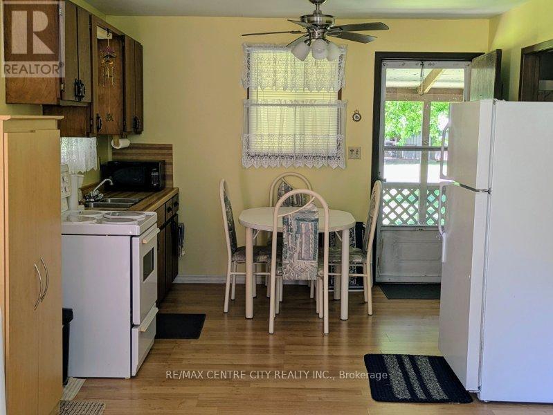 8611 -8615 Furnival Road, West Elgin, Ontario  N0L 2C0 - Photo 25 - X12291201