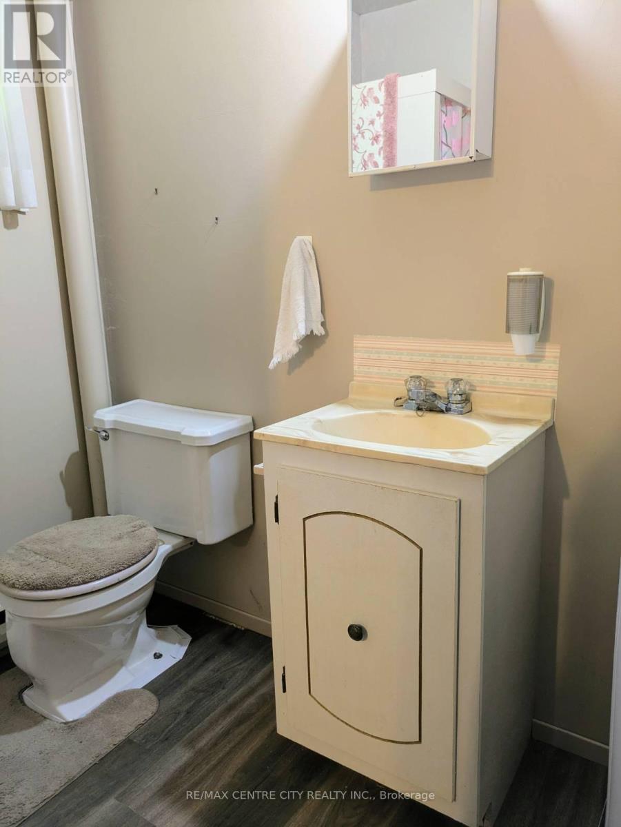 8611 -8615 Furnival Road, West Elgin, Ontario  N0L 2C0 - Photo 28 - X12291201
