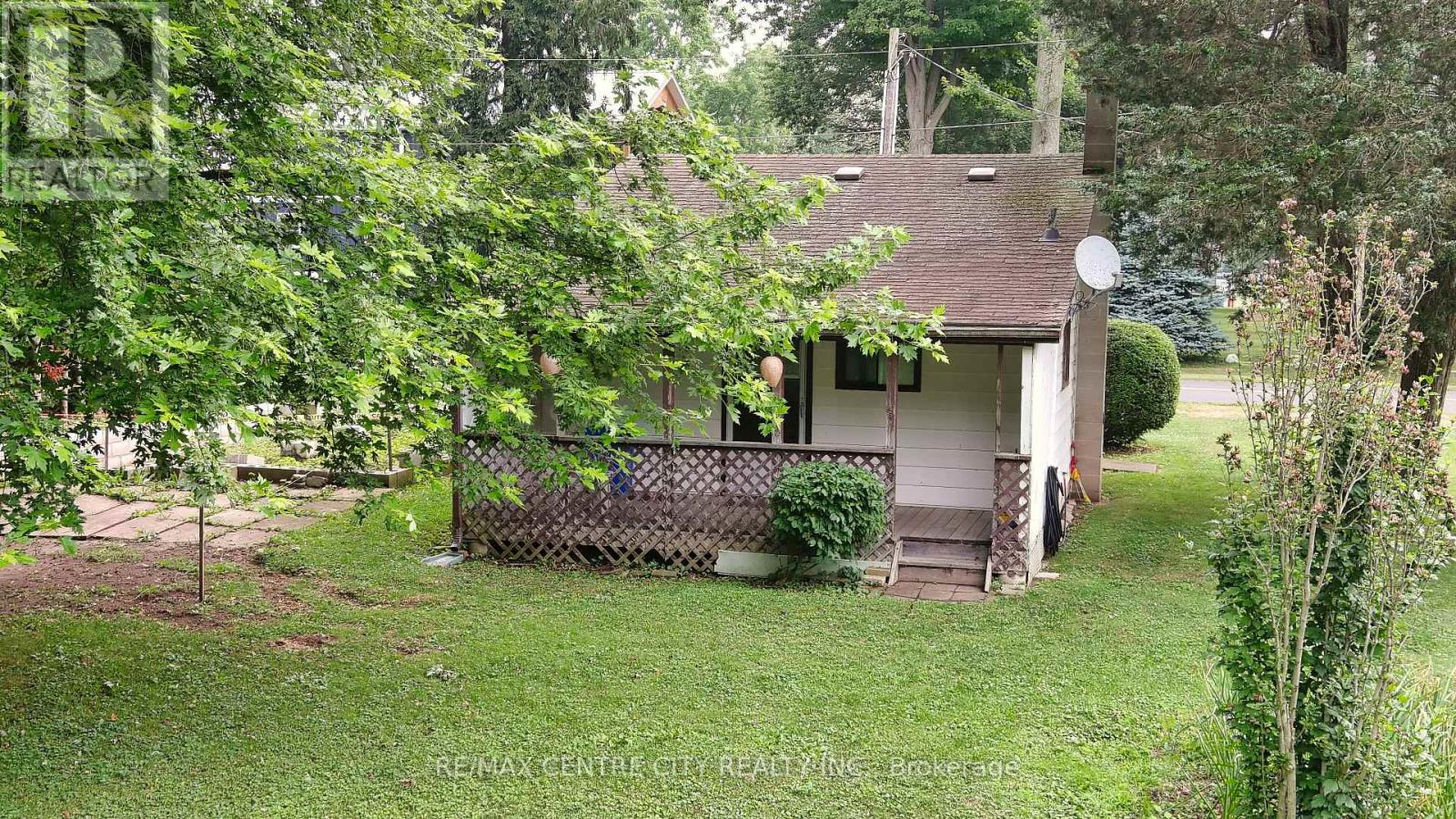 8611 -8615 Furnival Road, West Elgin, Ontario  N0L 2C0 - Photo 6 - X12291201