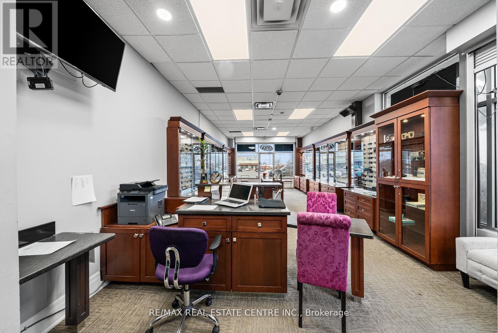 6 - 341 Parkhurst Square, Brampton, Ontario  L6T 0C2 - Photo 8 - W12313824