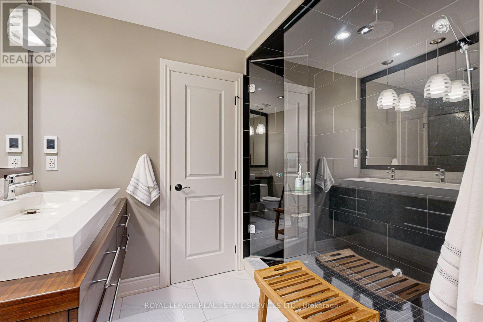 159 Viewbank Crescent, Oakville, Ontario  L6L 1R3 - Photo 23 - W12313847