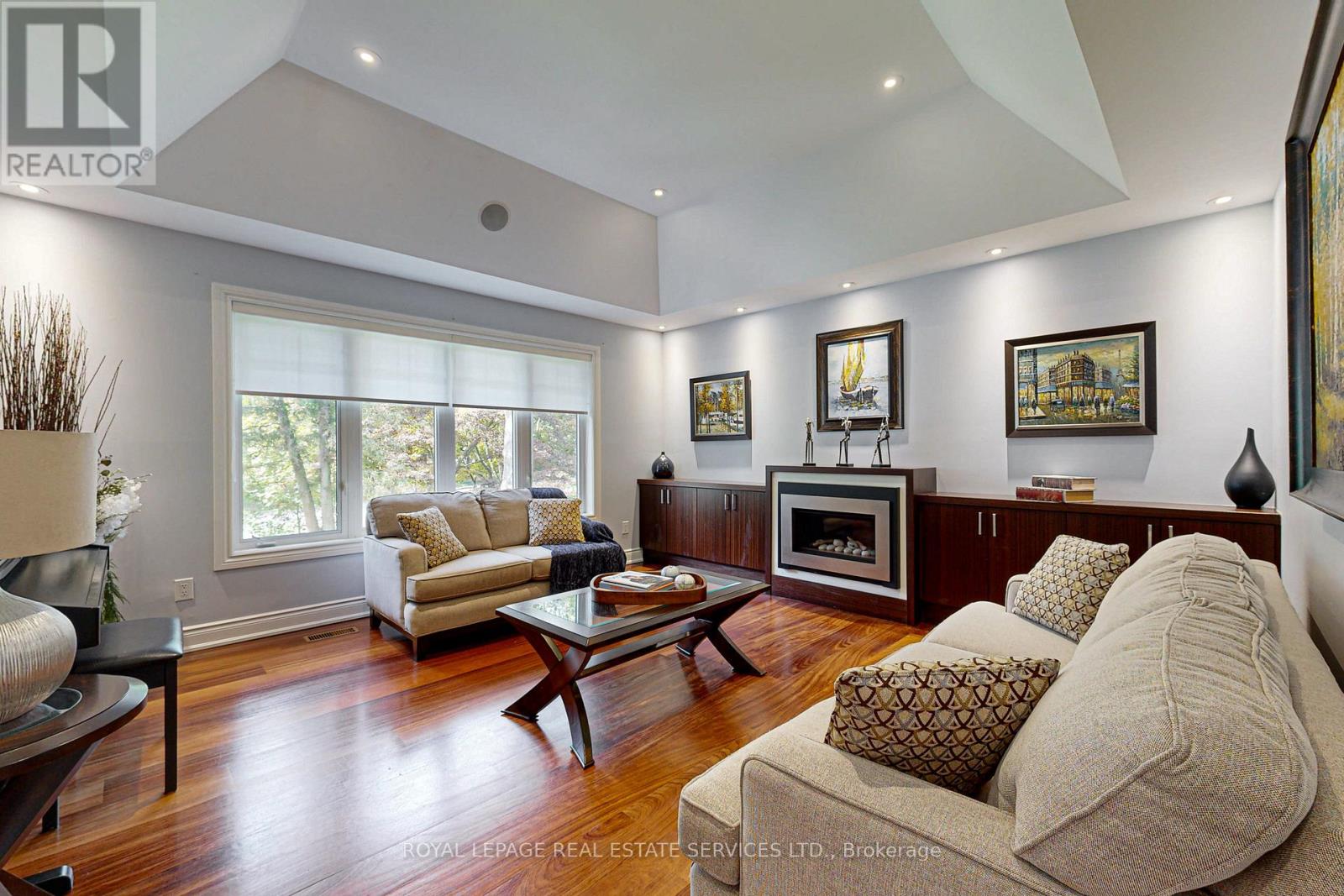 159 Viewbank Crescent, Oakville, Ontario  L6L 1R3 - Photo 6 - W12313847