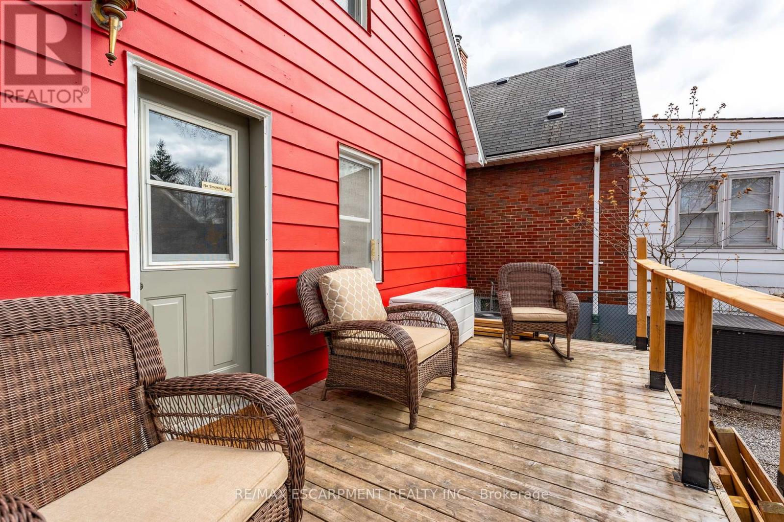 144 Dufferin Street E, St. Catharines, Ontario  L2R 2A4 - Photo 23 - X12313814