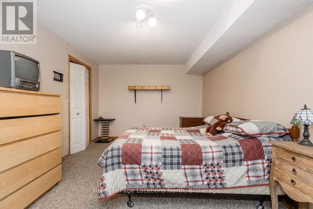 38 Old Carriage Road, East Garafraxa, Ontario  L9W 6B2 - Photo 32 - X12313930