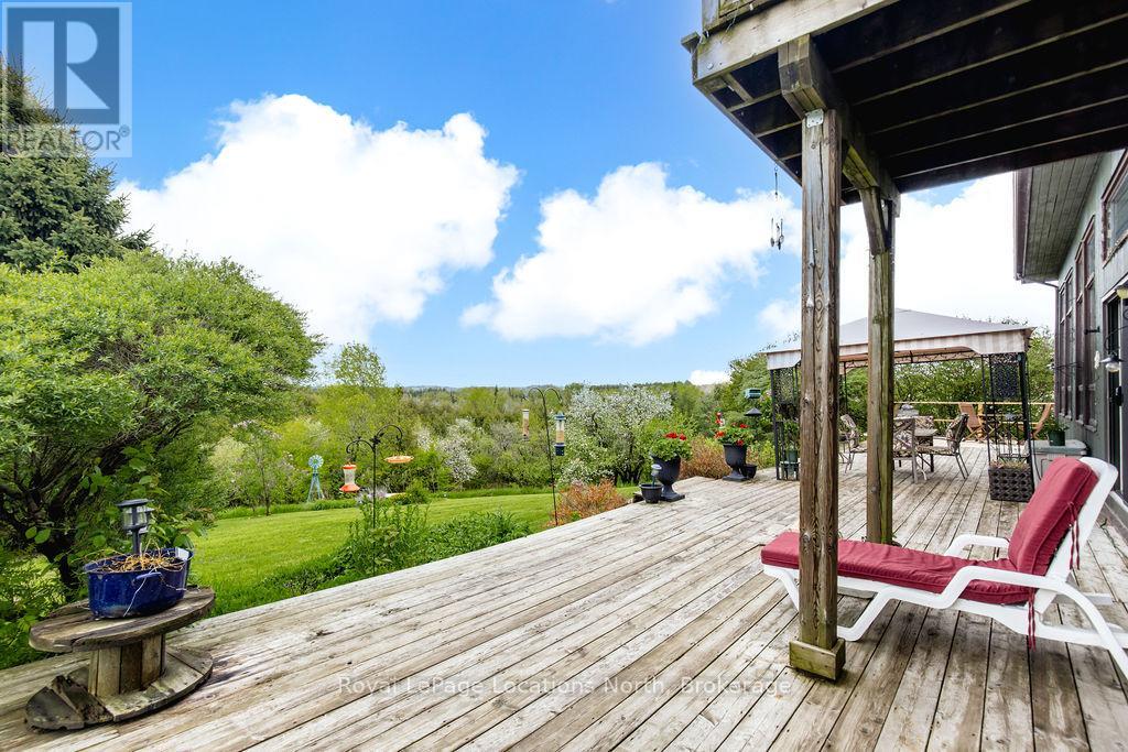 38 Old Carriage Road, East Garafraxa, Ontario  L9W 6B2 - Photo 35 - X12313930
