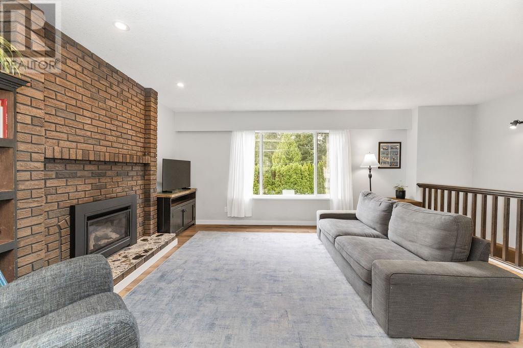 Property at 1020 FIRCREST ROAD image 3