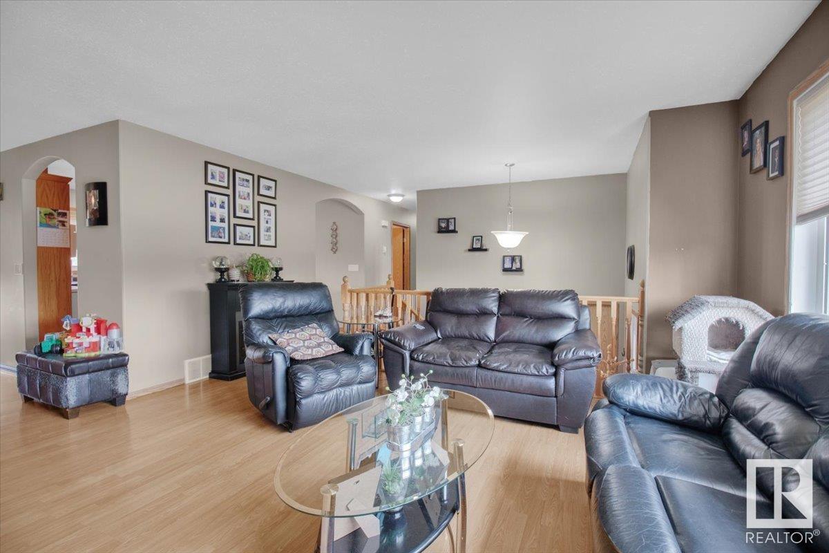 5506 53rd Street St, Mundare, Alberta  T0B 3H0 - Photo 11 - E4450218