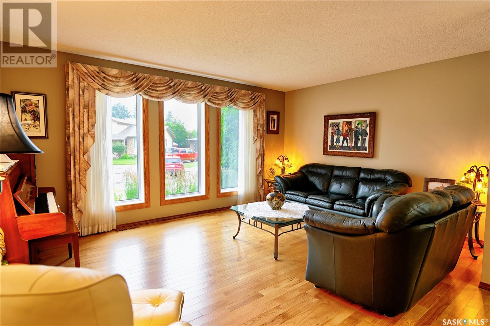 213 Badger Court, Saskatoon, Saskatchewan  S7N 2X2 - Photo 7 - SK013900