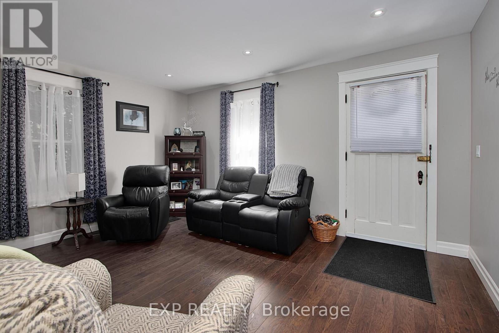 73 & 77 Maud Street, Ingersoll, Ontario  N5C 1E7 - Photo 18 - X12313977