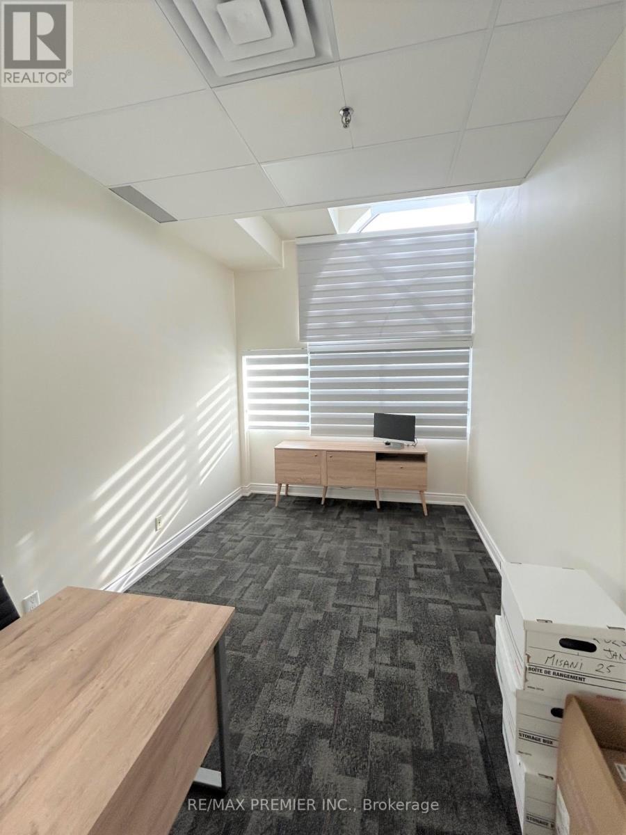 205 - 4040 Steeles Avenue W, Vaughan, Ontario  L4L 4Y5 - Photo 6 - N12311293
