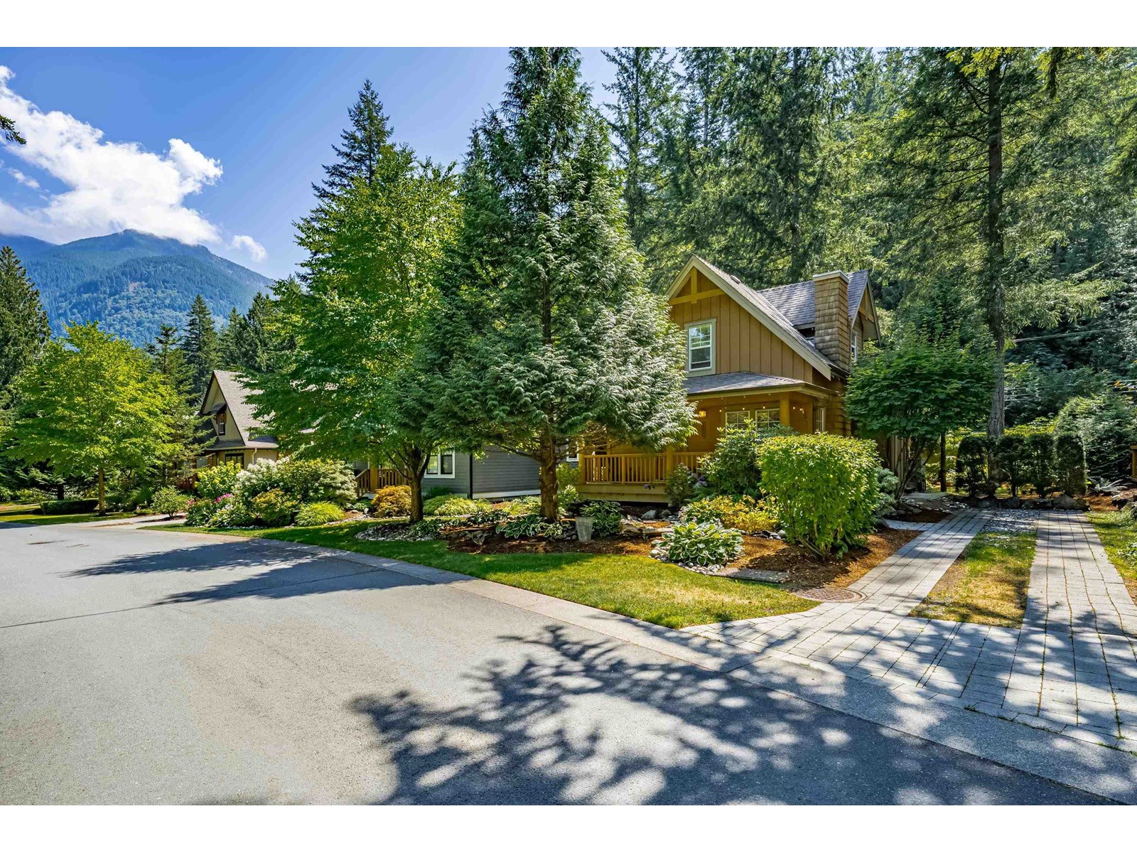 Property at 43532 RED HAWK PASS image 2