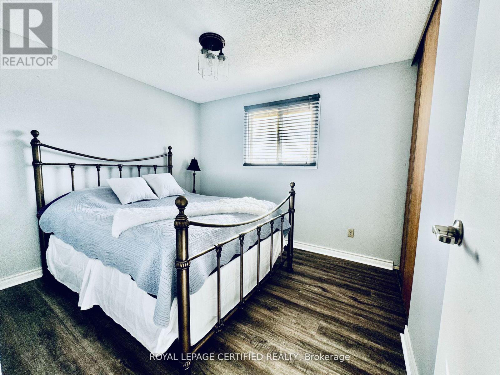 41 Winterfold Drive, Brampton, Ontario  L6V 3S8 - Photo 17 - W12313907
