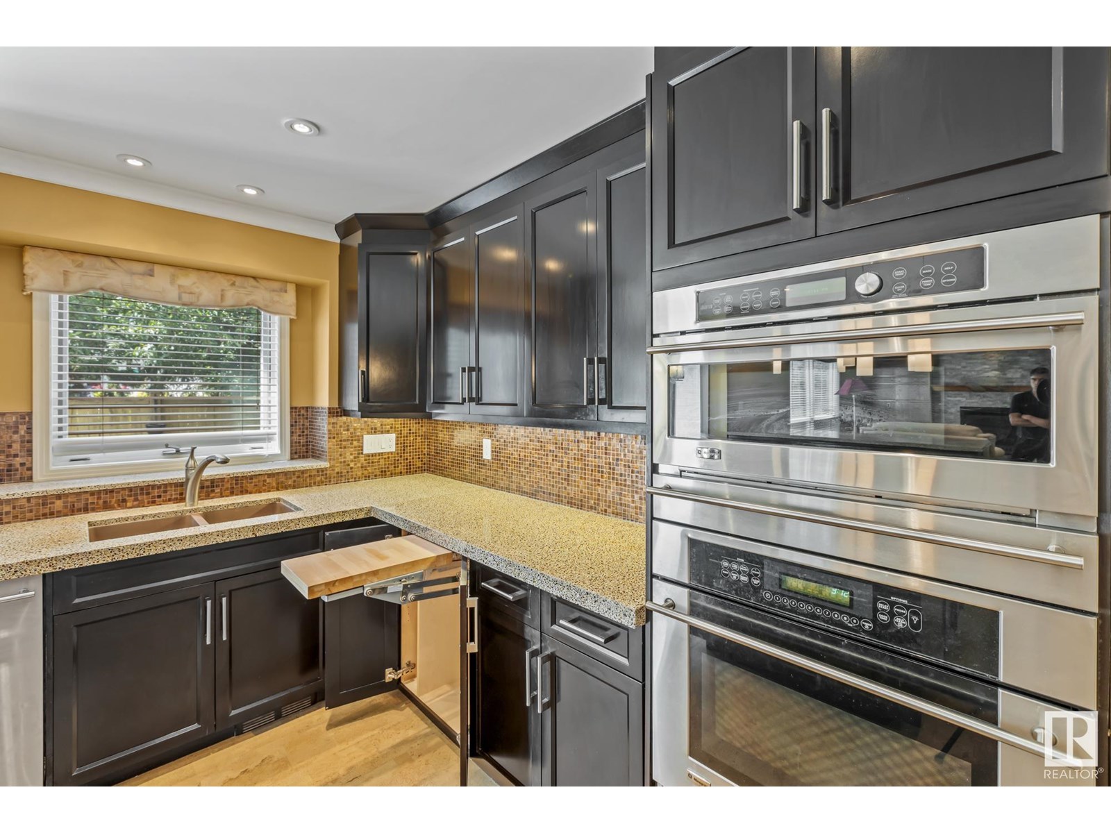 322 Burton Rd Nw, Edmonton, Alberta  T6R 2G7 - Photo 14 - E4449918
