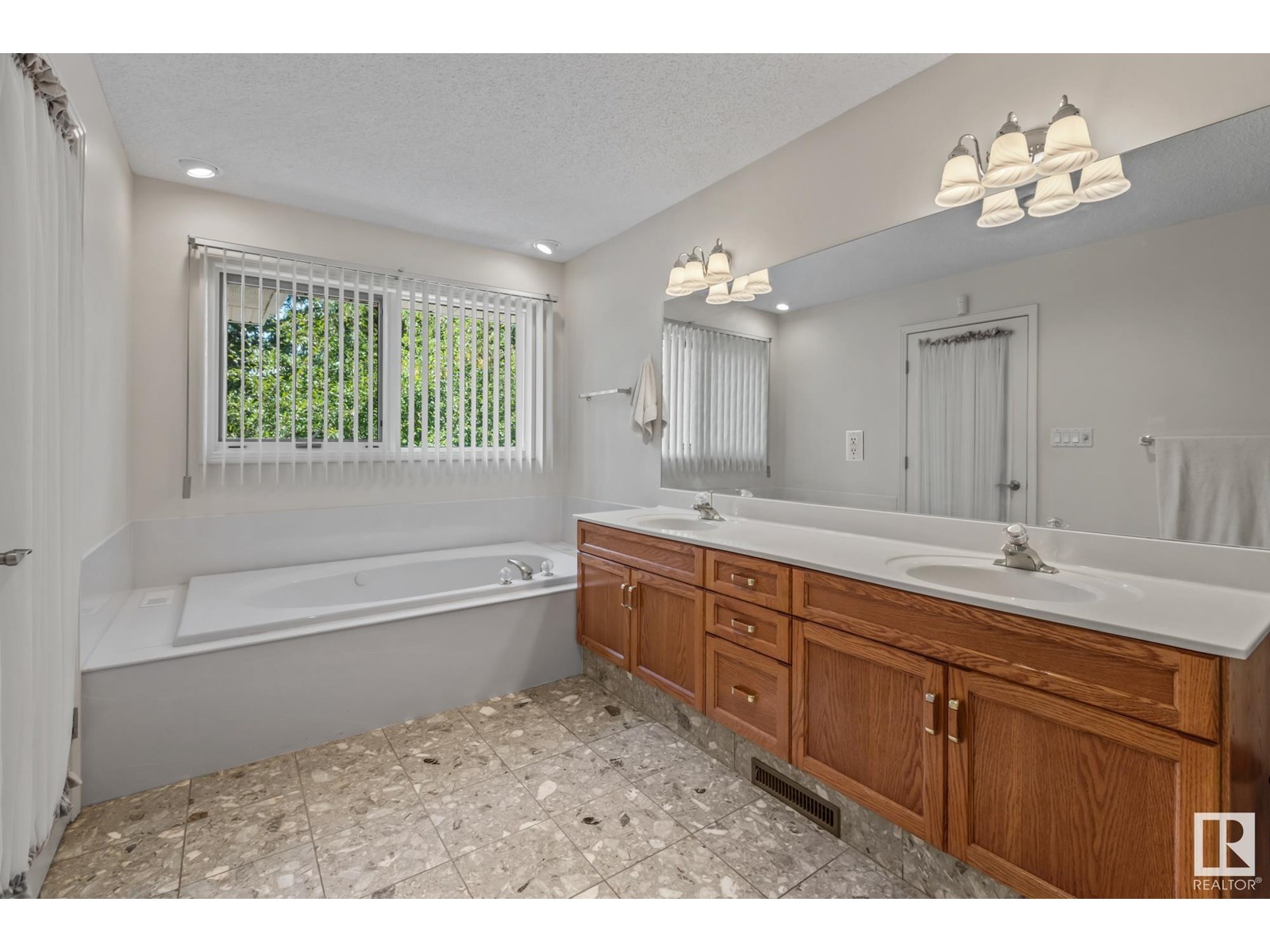 322 Burton Rd Nw, Edmonton, Alberta  T6R 2G7 - Photo 34 - E4449918