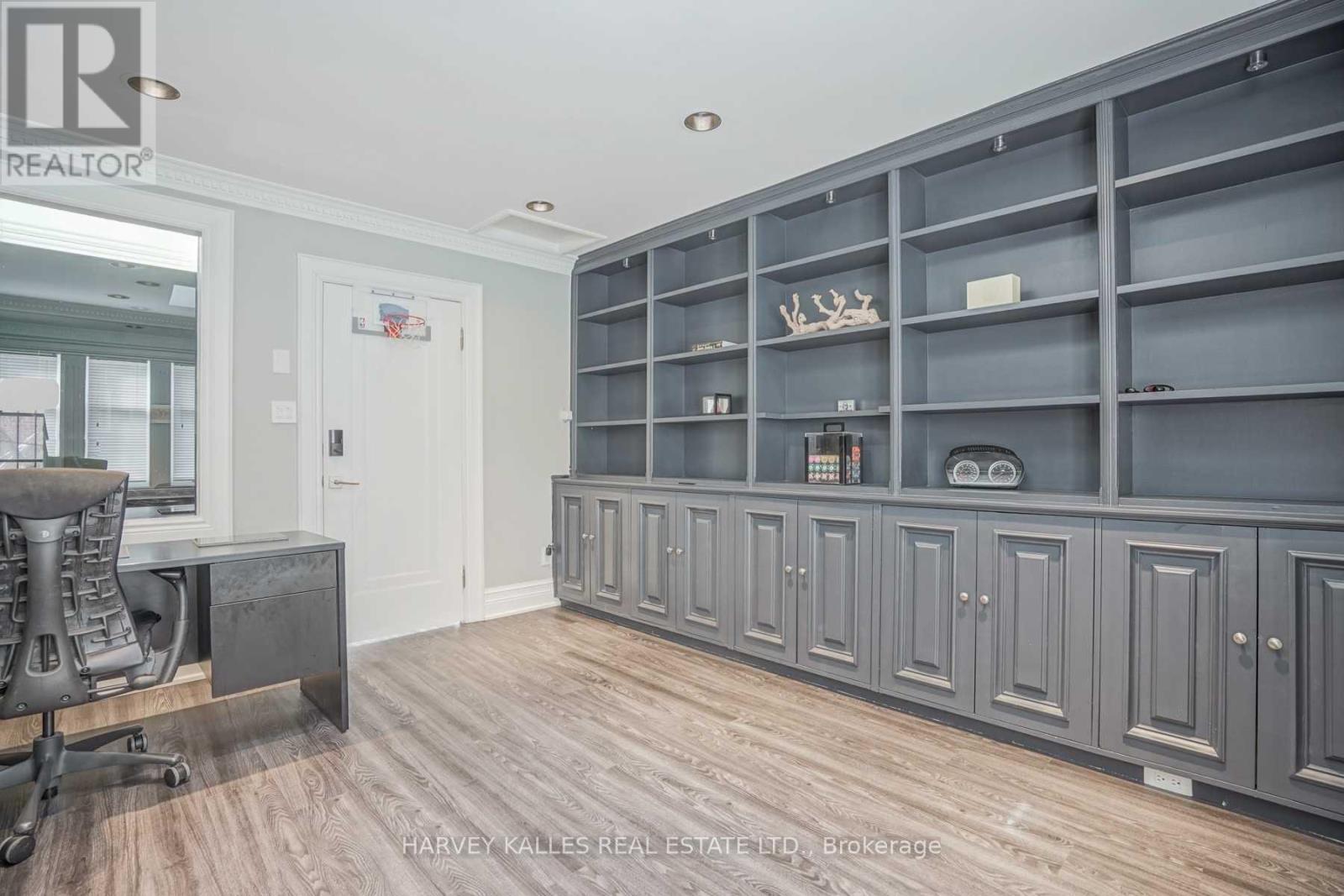 Upper - 518 Eglinton Avenue E, Toronto, Ontario  M4P 1N6 - Photo 16 - C12313939