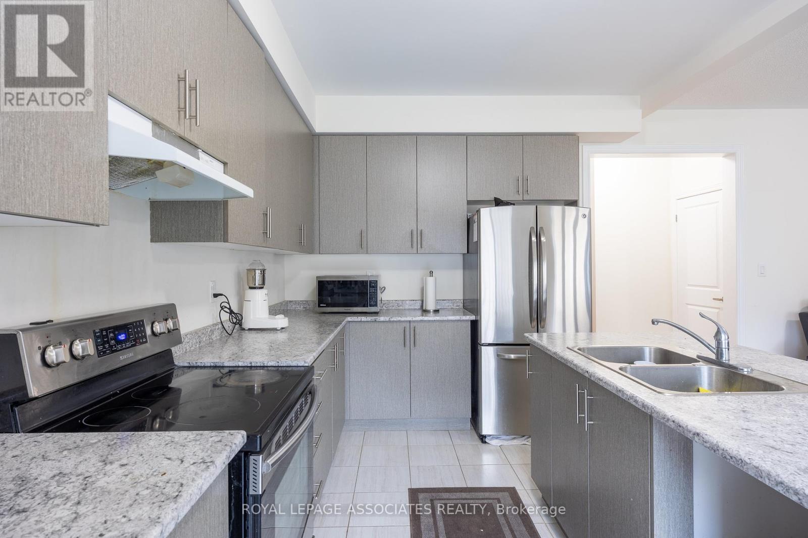 2529 Athena Path, Pickering, Ontario  L1X 0M4 - Photo 14 - E12313984