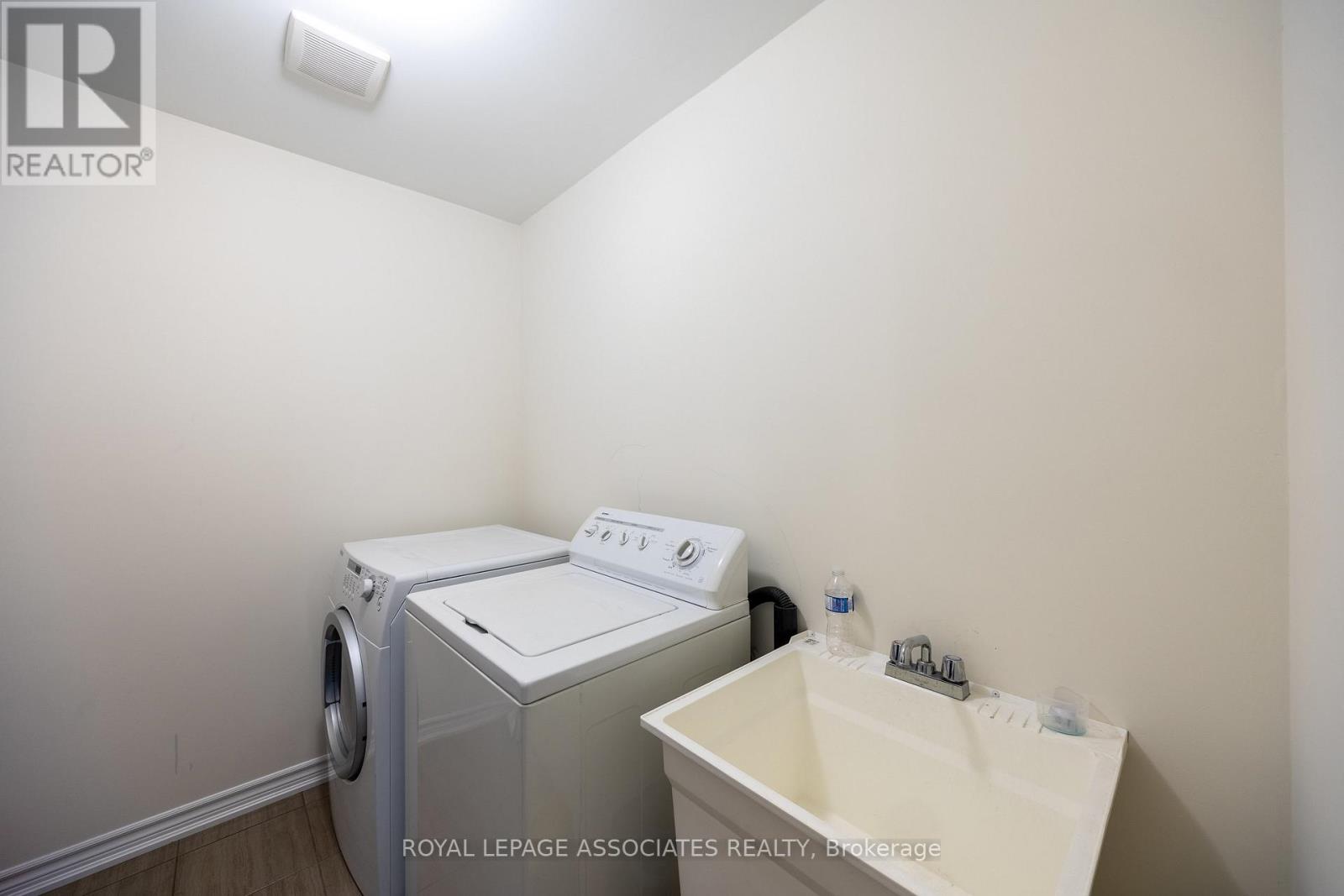2529 Athena Path, Pickering, Ontario  L1X 0M4 - Photo 21 - E12313984